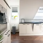 Greentreehomes - Penthouse Willow