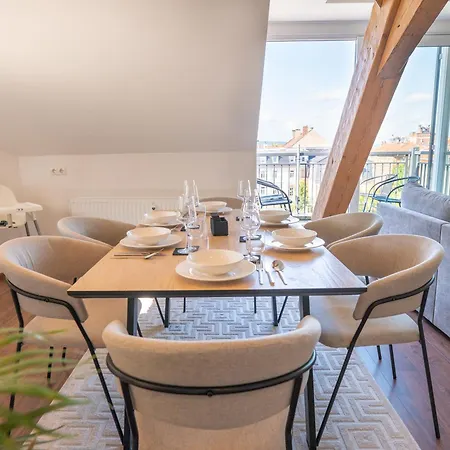 Greentreehomes - Penthouse Weide - Zentral - Privatparkplatz - Familienfreundlich Apartamento Bamberg