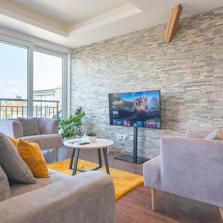 Apartamento Greentreehomes - Penthouse Weide - Zentral - Privatparkplatz - Familienfreundlich