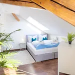 Greentreehomes - Penthouse Willow